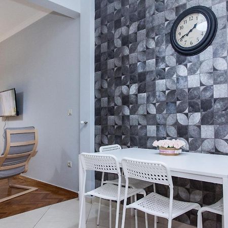 Beautiful New Decorated Apt In Athens Apartment Exterior photo